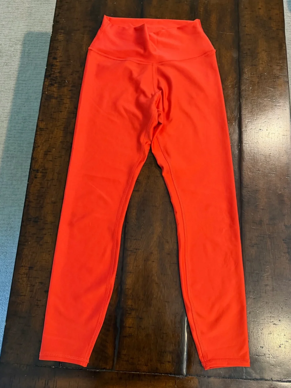 ALO Yoga Bright Coral 7/8 Airlift Leggings